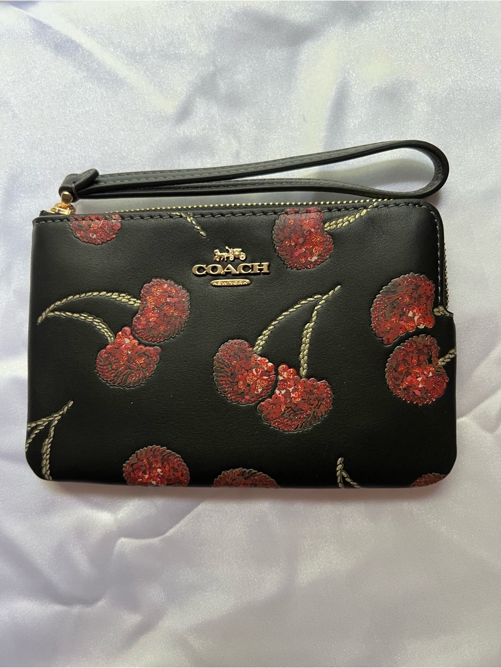 COACH Corner Zip Wristlet With Cherry Print NWT